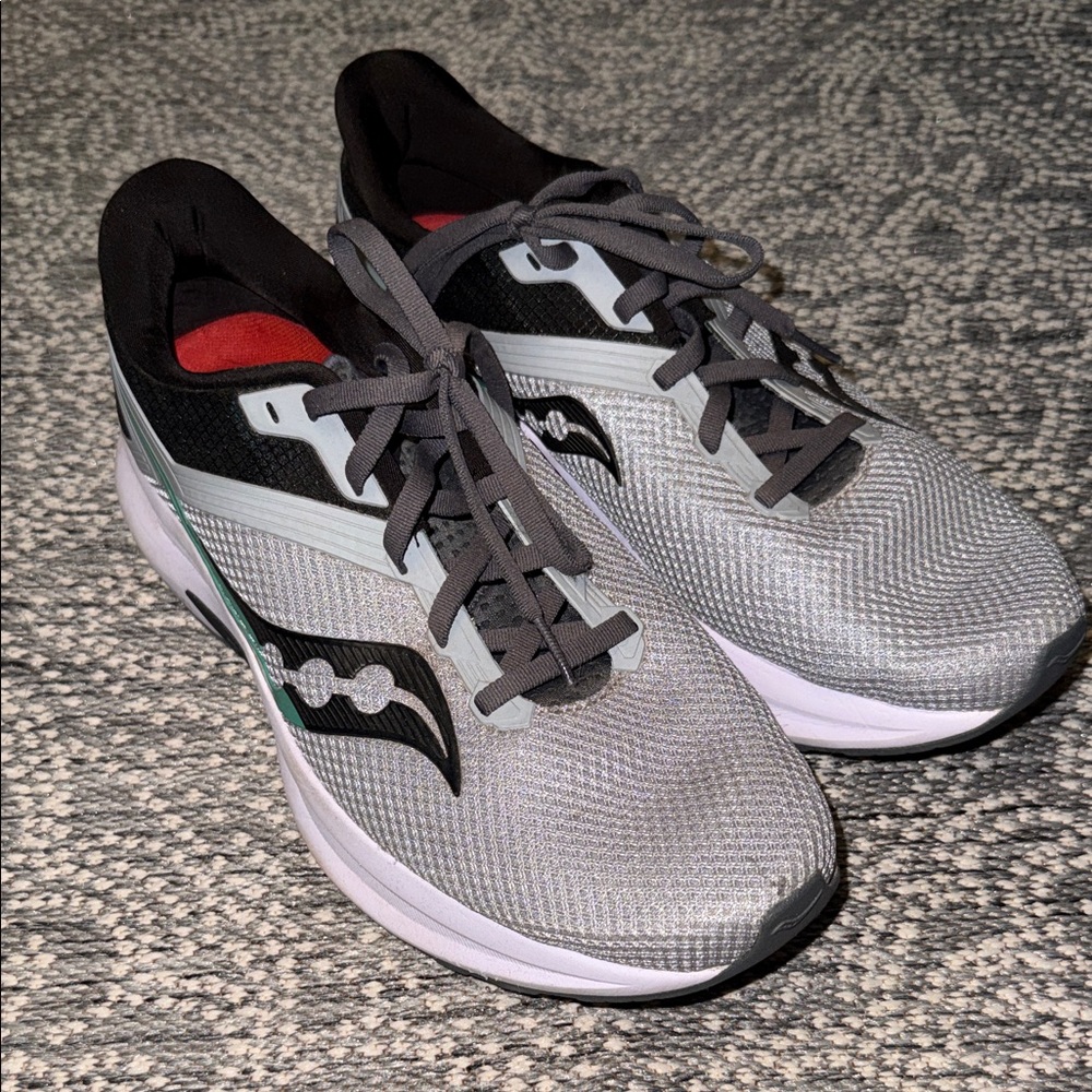 Saucony Men's Black and Gray Athletic Shoes